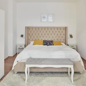  Apartament And Cozy Right At Tv Tower