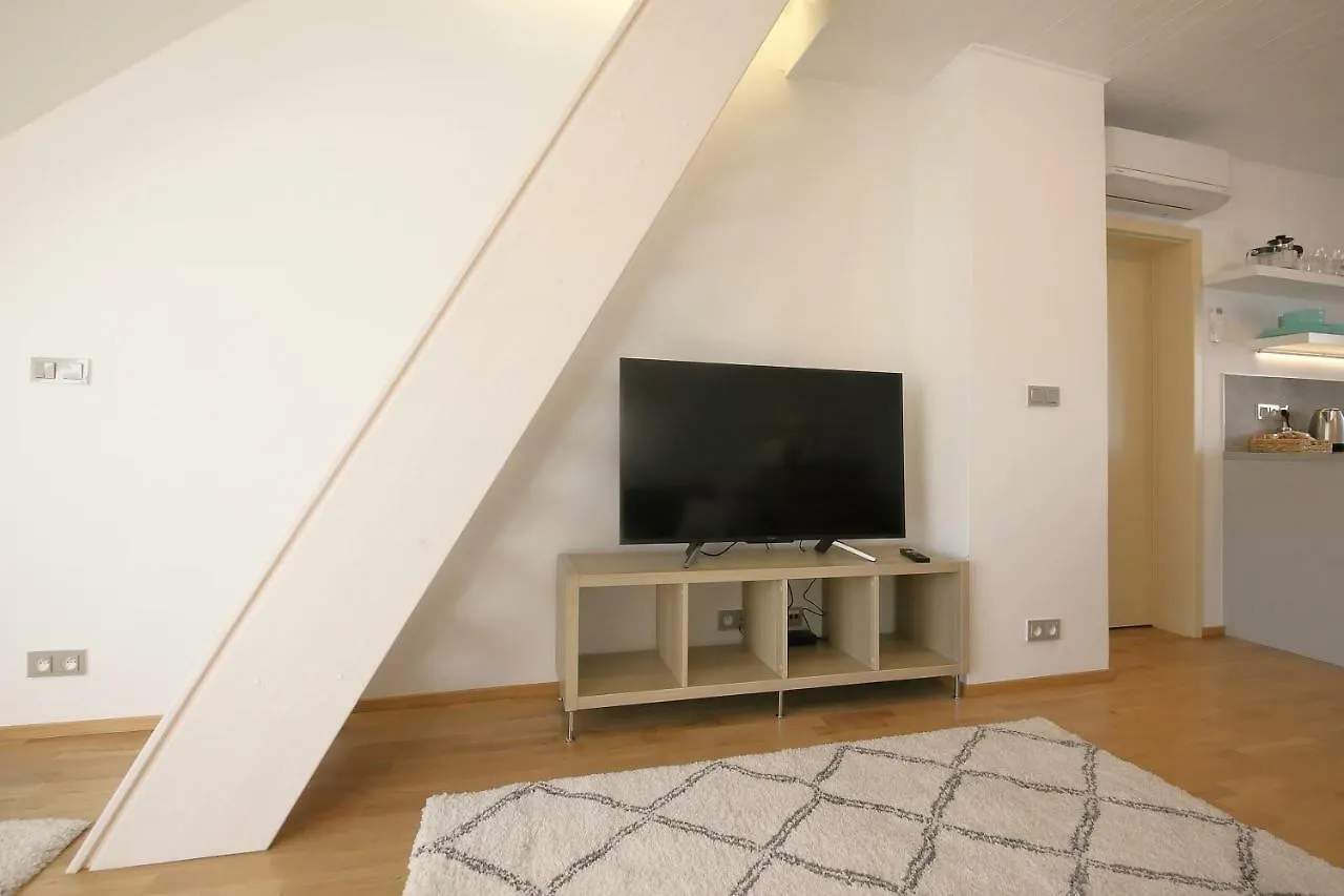 Apartment Ferienwohnung Prague Expat House