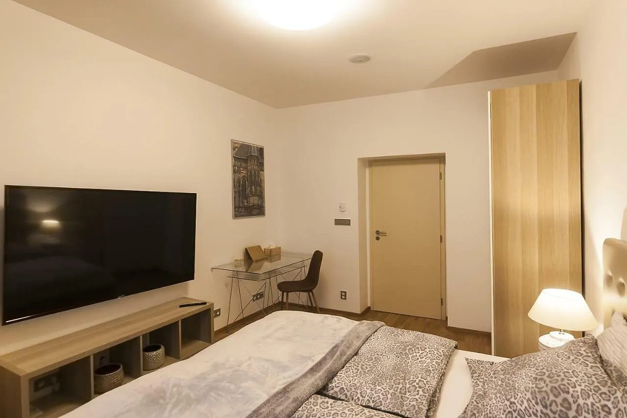 Prague Expat House Apartamento
