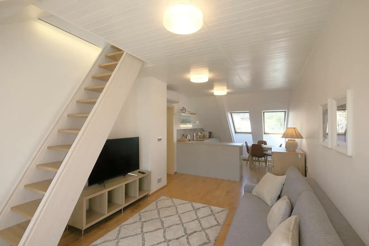 Prague Expat House Apartamento República Checa